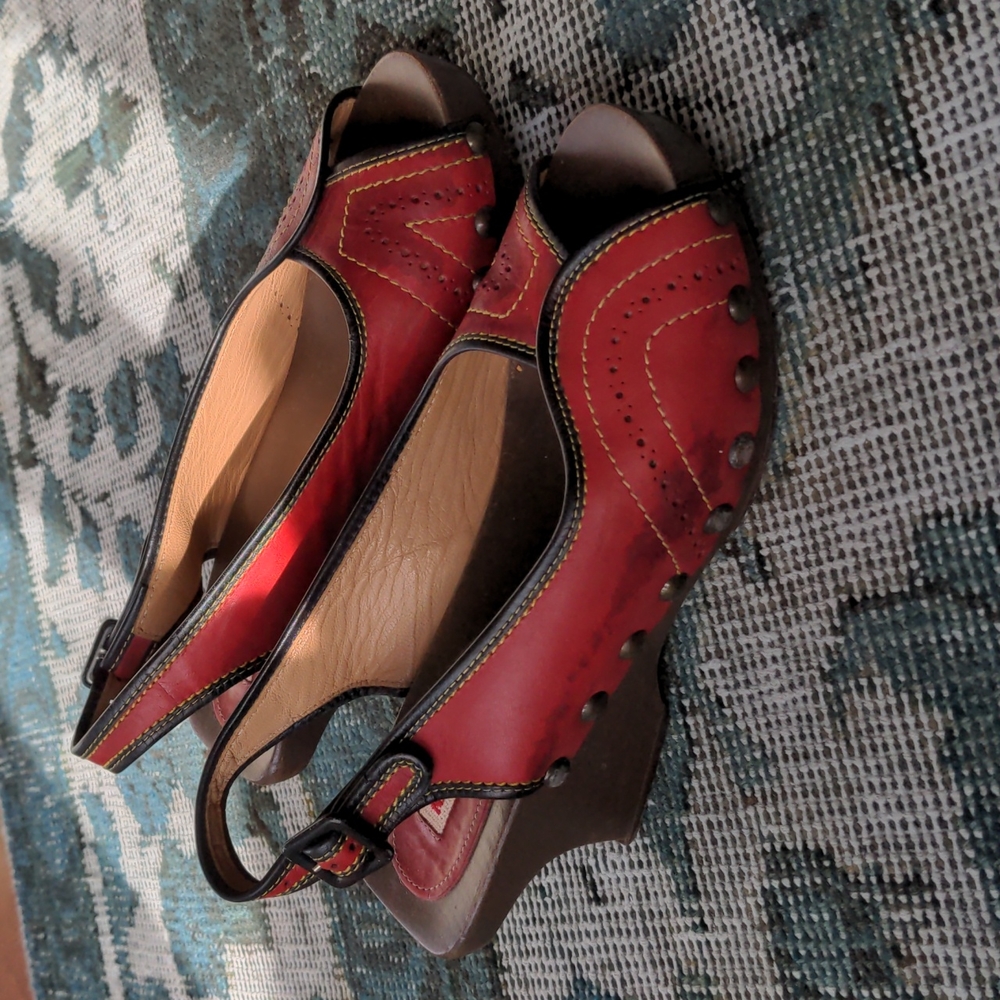 Marni Red Leather 70s Cut Out Platforms Size 37